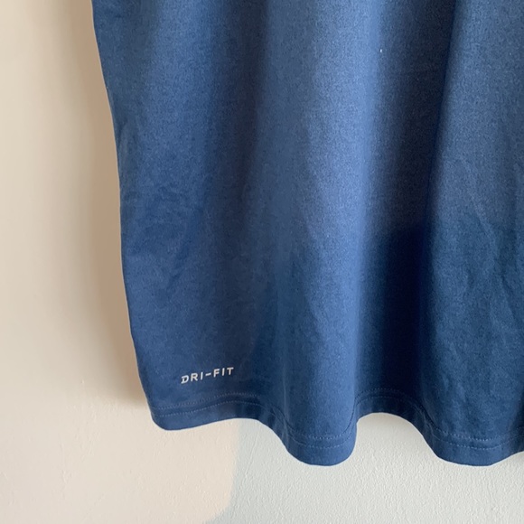 Nike Dri-Fit t-shirt - Picture 3 of 4